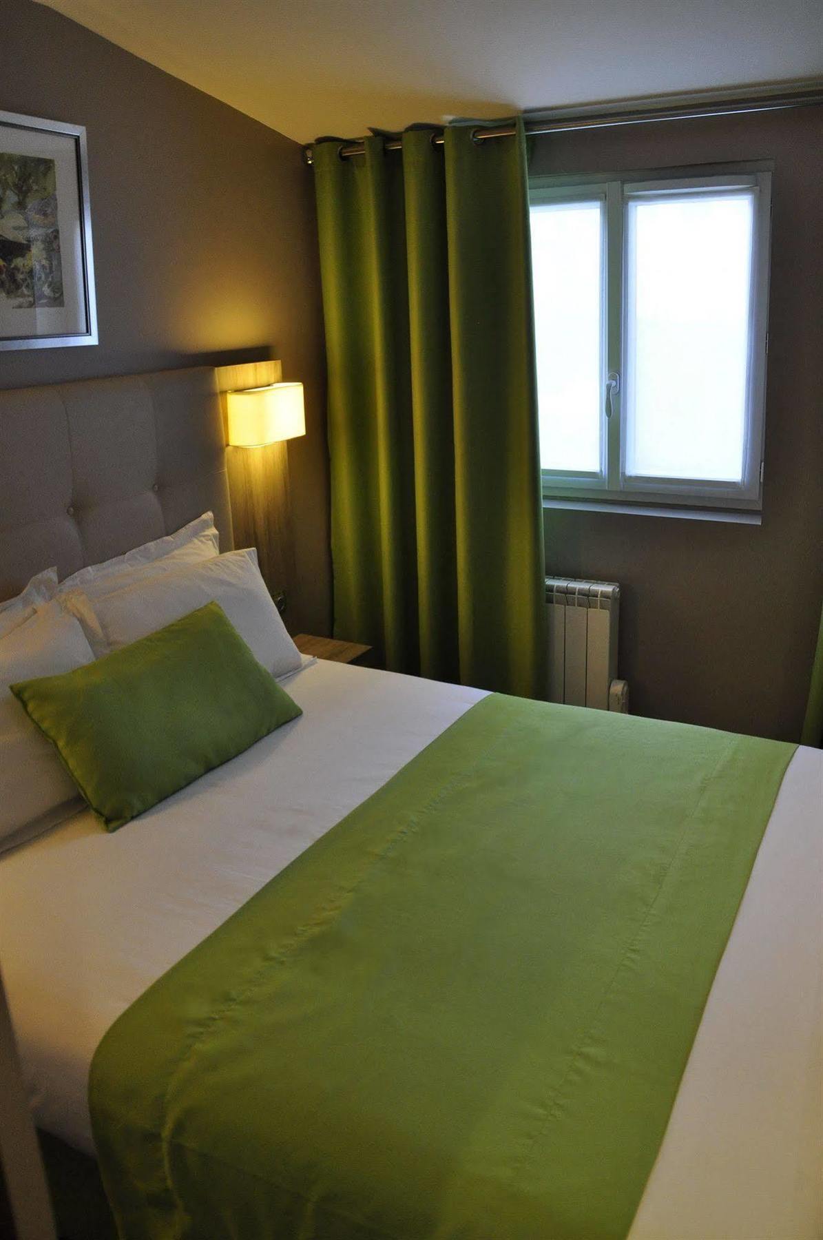 Hotel Floridor Etoile Aulnay-sous-Bois Ngoại thất bức ảnh